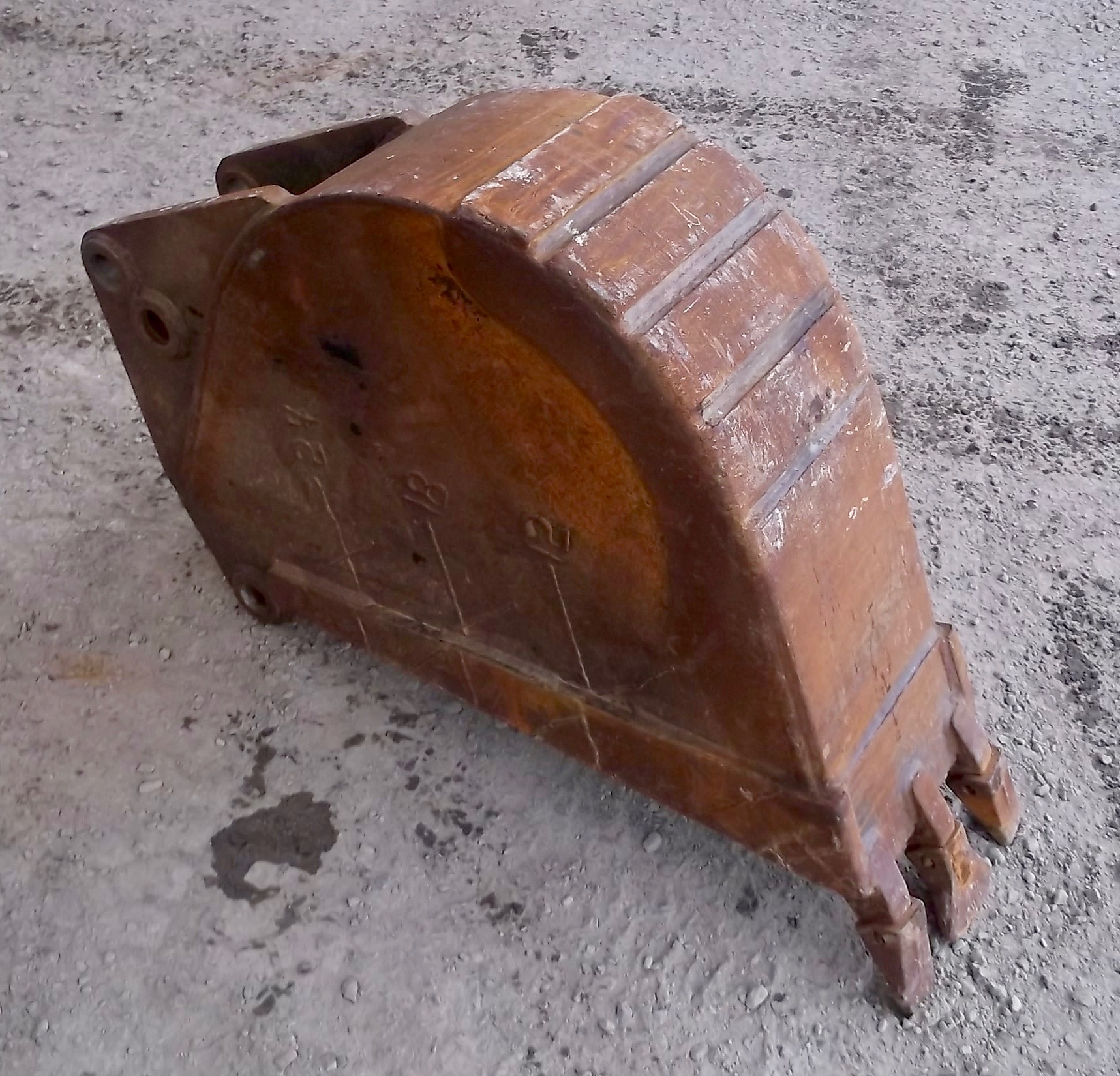 Attachment Zone Backhoe Buckets, *NonStandard* PinOn