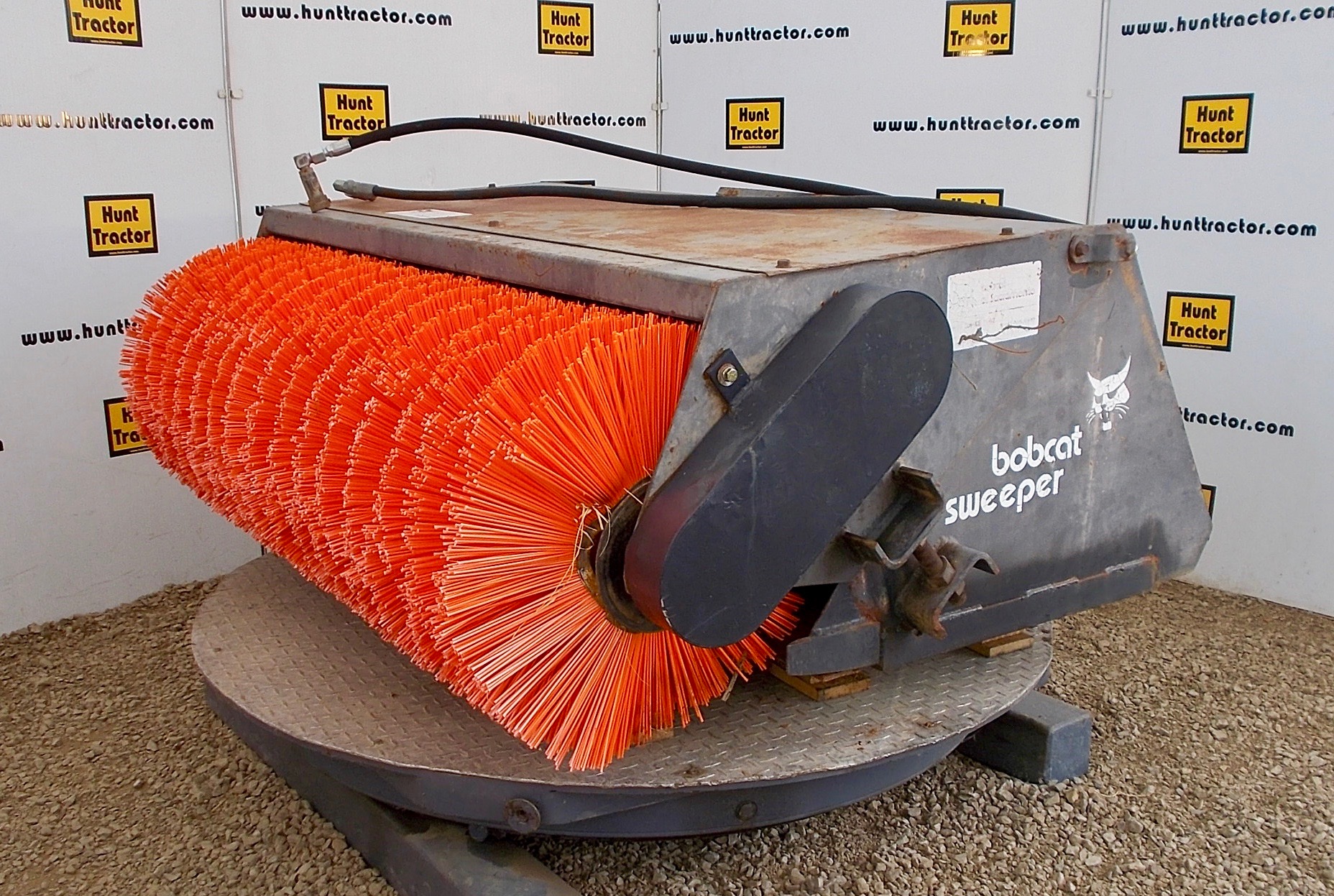 Attachment Zone Sweeper / Broom, Universal Skid Steer