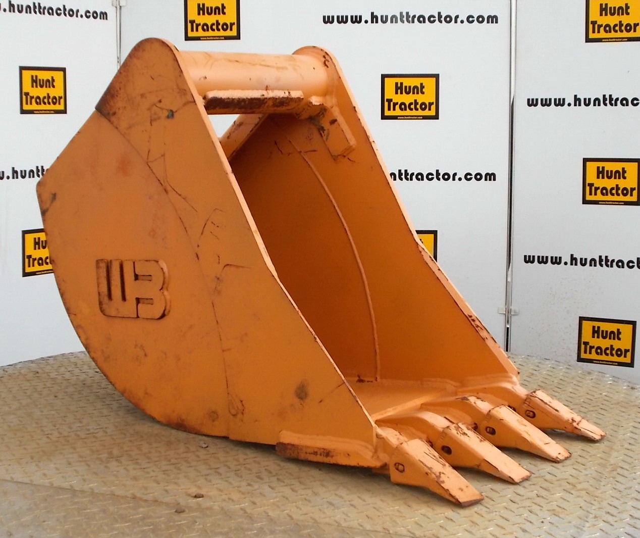 Attachment Zone New 18" 1/4 Yd WainRoy® Style Backhoe Bucket For Sale