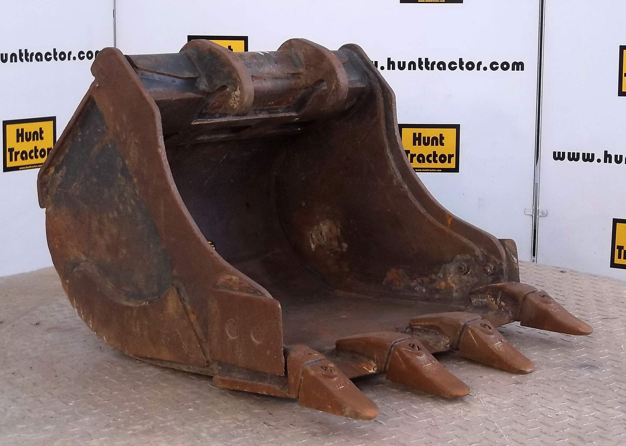 Attachment Zone MiniExcavator Buckets, Bobcat XChange Class III