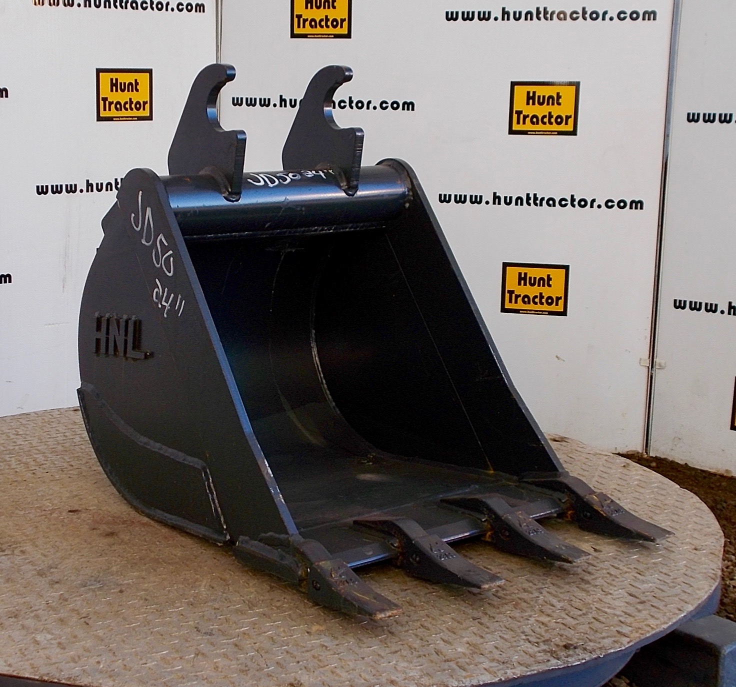 Attachment Zone New 24" John Deere 50 ZTS John Deere Wedge Mini