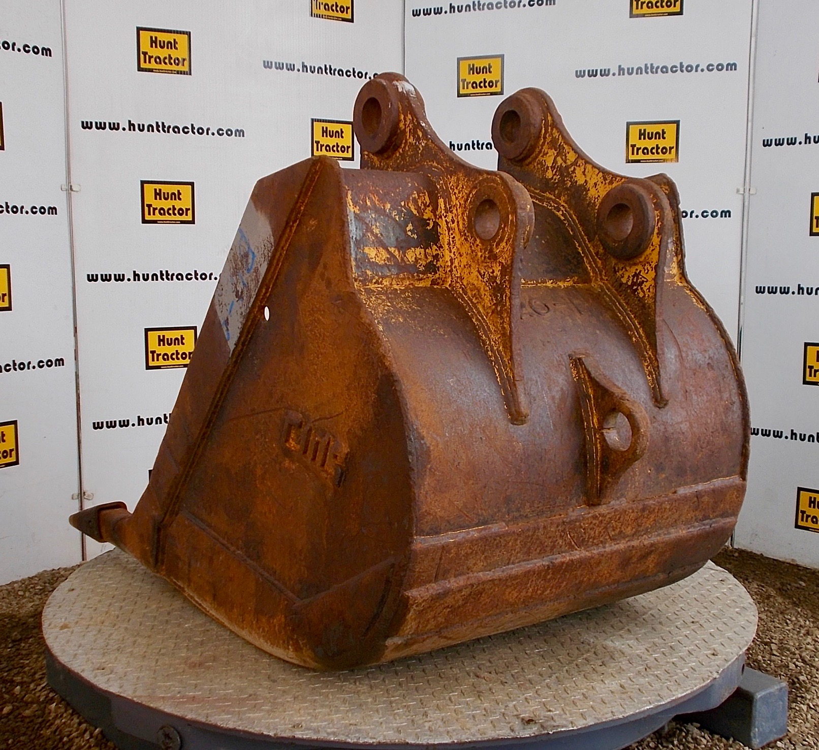 Attachment Zone Used 36" John Deere 120 PinOn Excavator Bucket For Sale