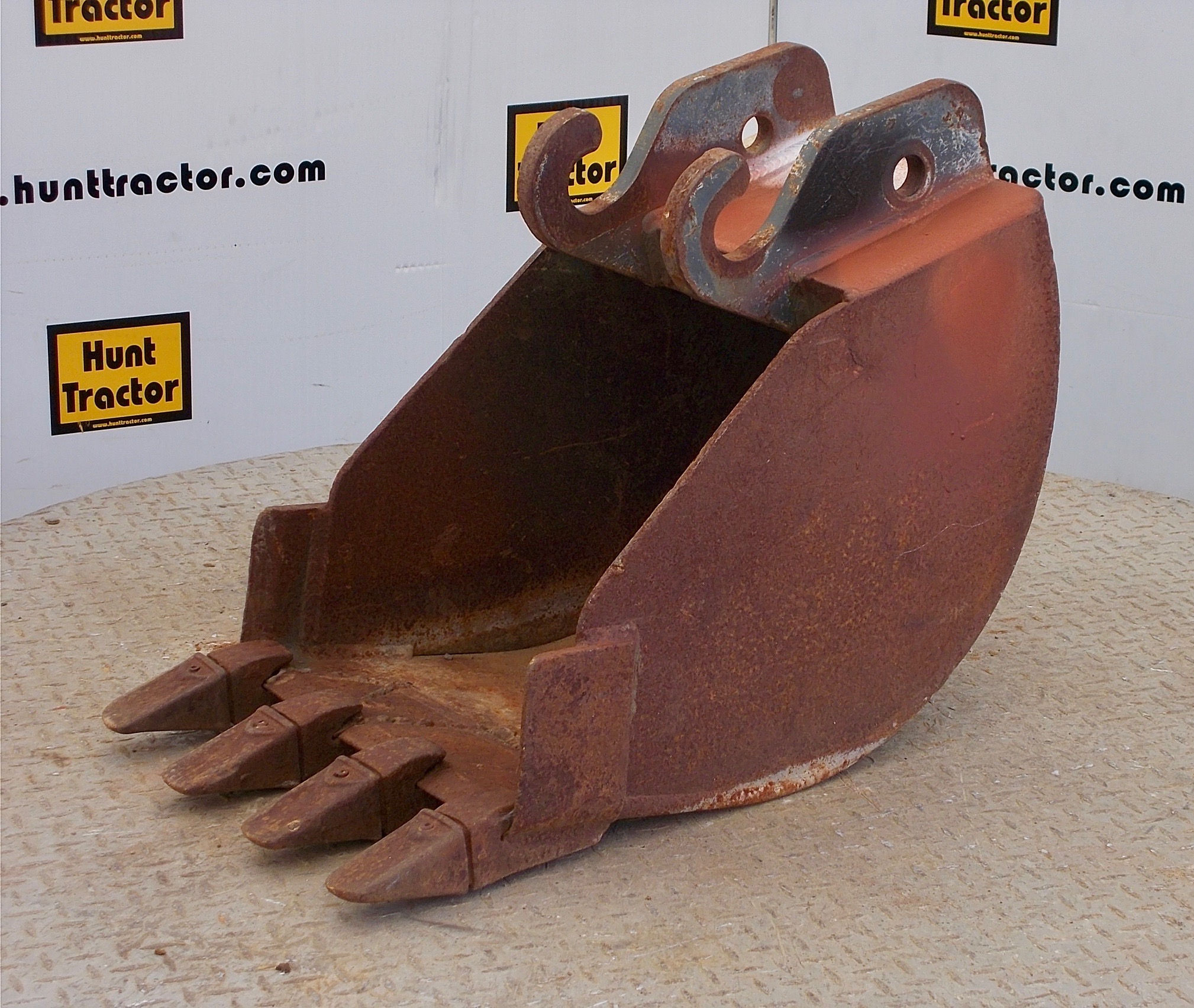 Attachment Zone Used 16" Terramite T5 Terramite Q/C Backhoe Bucket For Sale