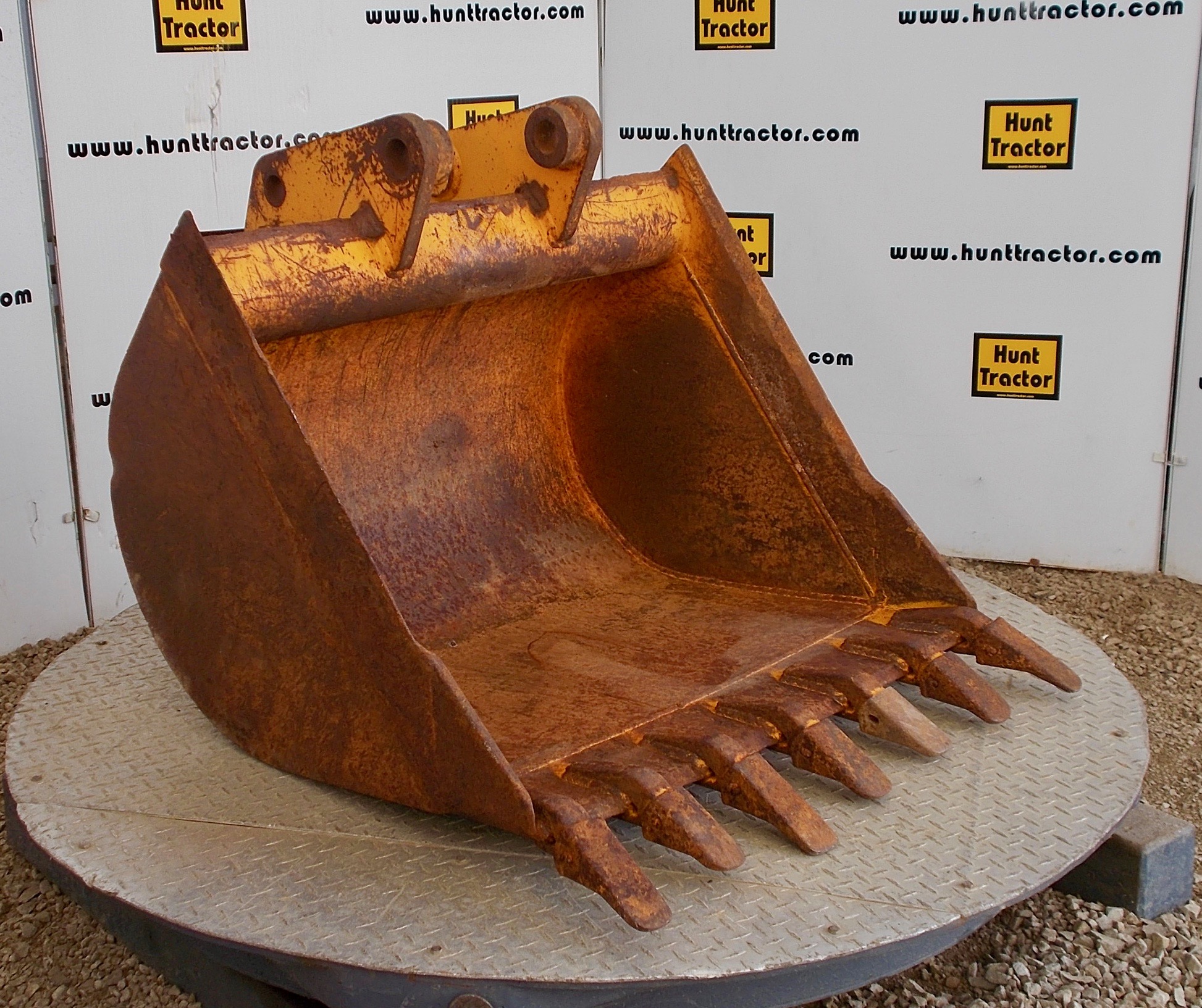 Attachment Zone Used 36" John Deere 410 PinOn Backhoe Bucket For Sale