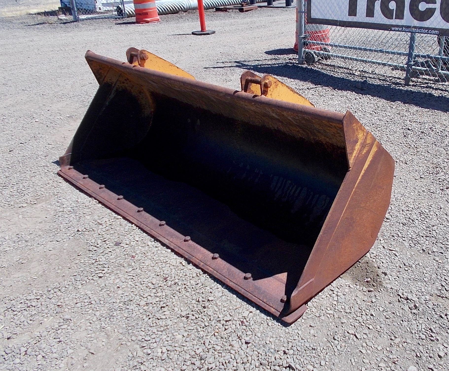 Attachment Zone Used 83 Case 580L Pin On General Purpose Loader attachment-zone-used-83-case-580l-pin-on-general-purpose-loader
