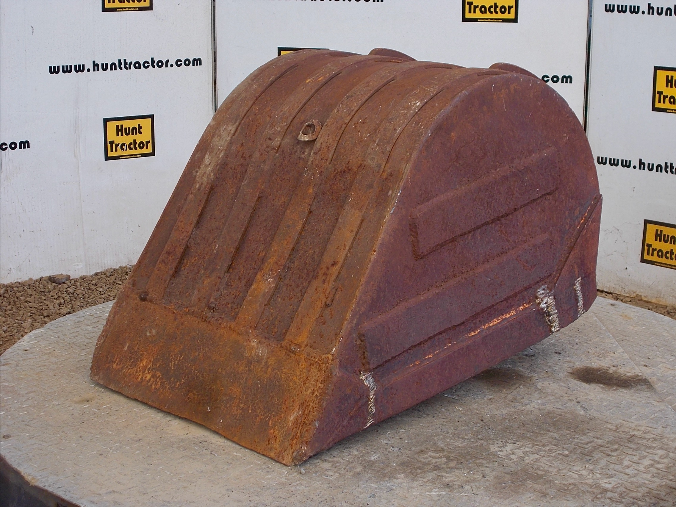 Attachment Zone Used 24" John Deere 310A PinOn Backhoe Bucket For Sale