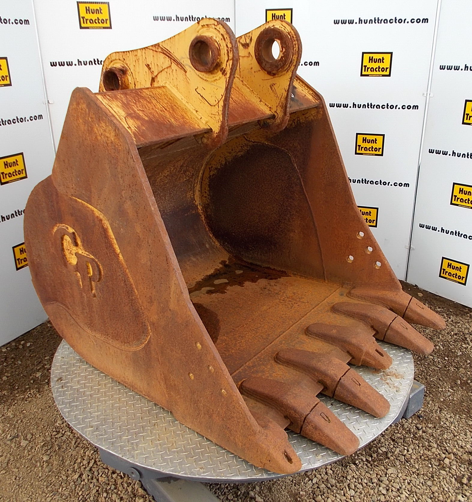 Attachment Zone Used 48" John Deere 210G PinOn Excavator Bucket For Sale